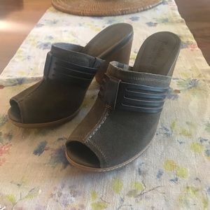 Timberlands Open Toe Clogs
